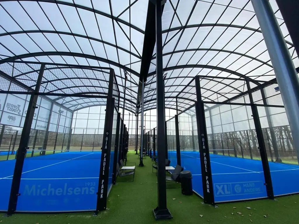 Öja Padel Park en Suède